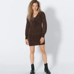 Damen NKD Damen-Chenille-Strickkleid mit Zopfstickmuster