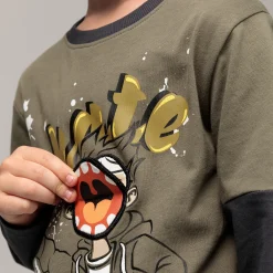 Kinder NKD Kinder-Jungen-Langarmshirt mit Frontaufdruck und Applikationen