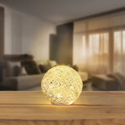NKD LED-Rattan-Kugelleuchte mit Timerfunktion, Ø ca. 15cm